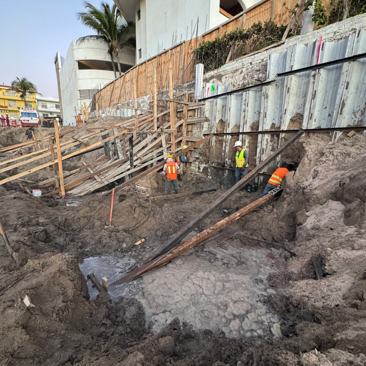 Tablaestacas en Fibra de Vidrio